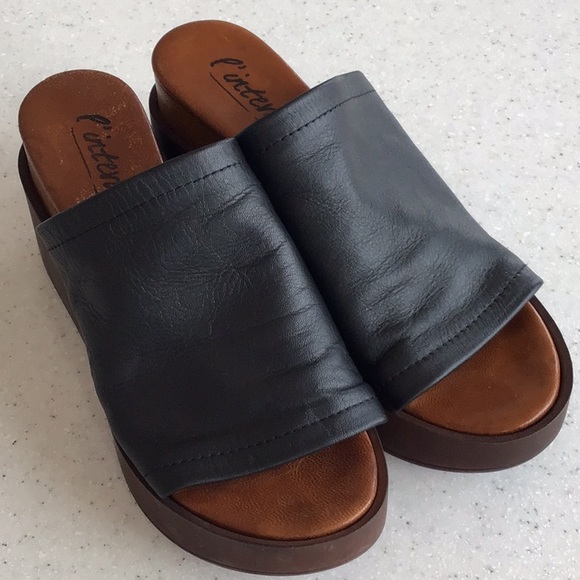 L’intervalle Shoes - L’intervalle slip on platform wedge sandal.